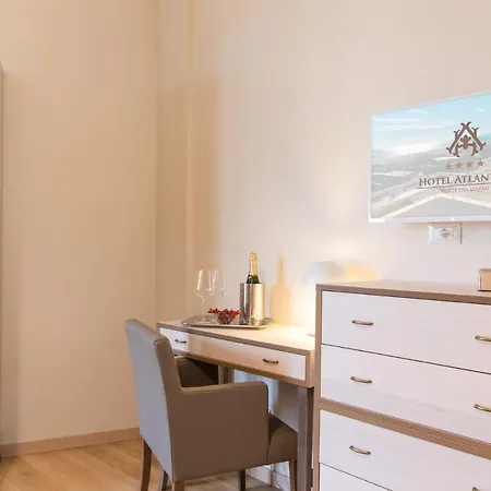 Atlantico Hotel