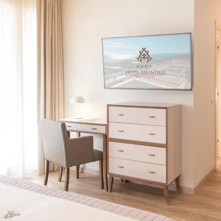 Отель Atlantico